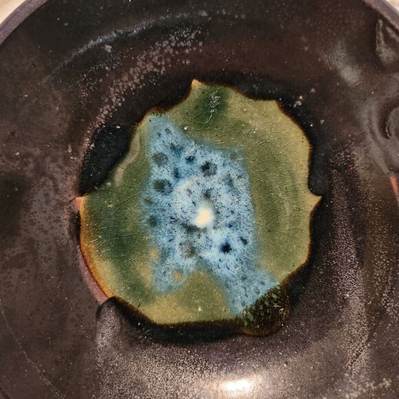 Handcrafted Studio Pottery Bowl - Unique Glazed Ceramic Art - 7" Diameter - Picture 4 of 6